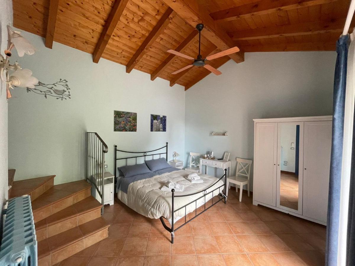 B&B La Casa Di Trizziコモ エクステリア 写真