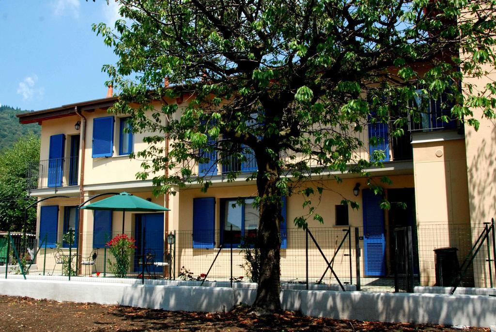 B&B La Casa Di Trizziコモ エクステリア 写真